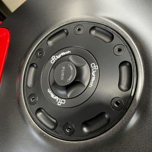 LighTech Rapid Locking Fuel Cap TR14 - Triumph Street Triple 675 / 675R 2013-2016