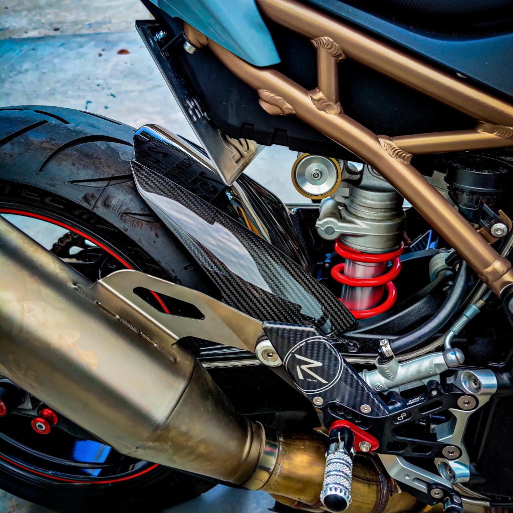 GFP Carbon Fiber Rear Hugger - BMW S1000R / M1000R 2020-2023
